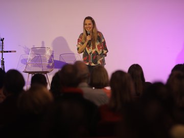 Are you Pulling my Leg_4